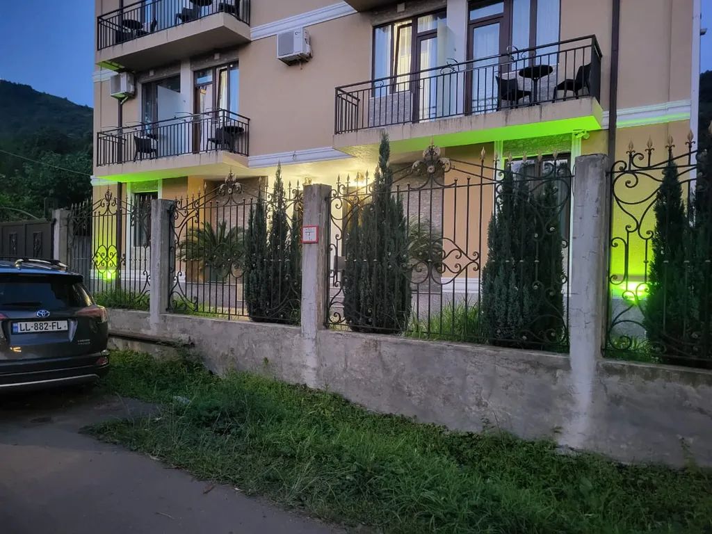 Студия в Гонио с видом на сад и горы, 10 минут до моря