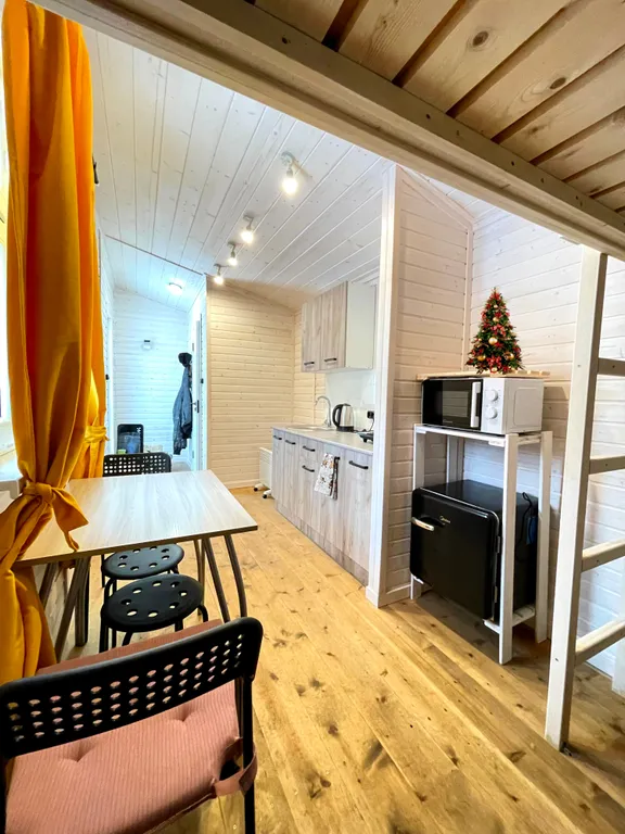 Уютный дом у залива