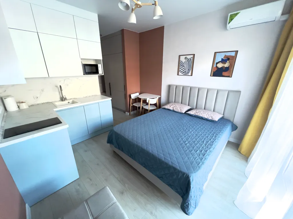 Апартаменты с видом на бассейн и горы