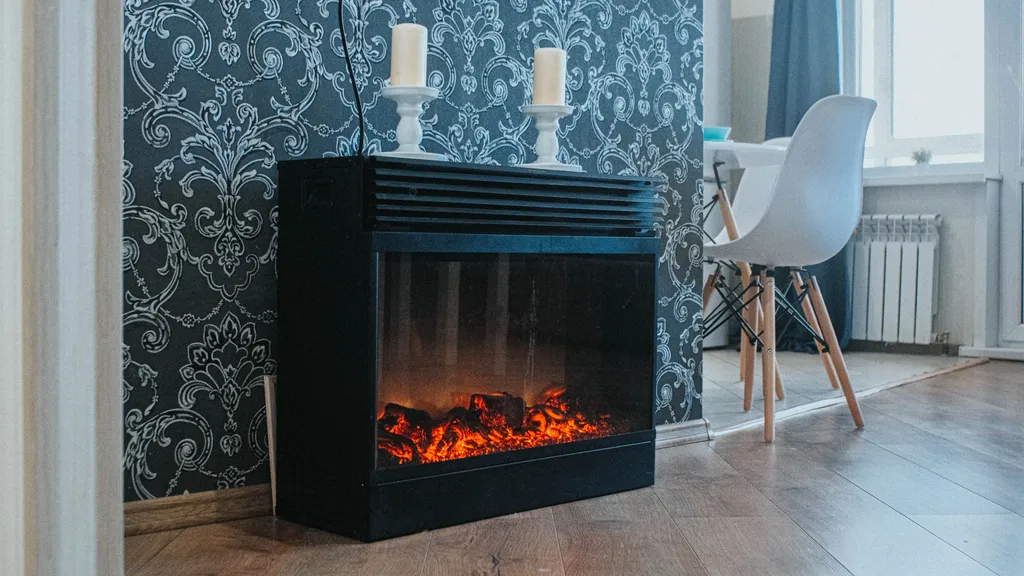 Двушка с камином и видом на реку у ТЦ Аквамолл