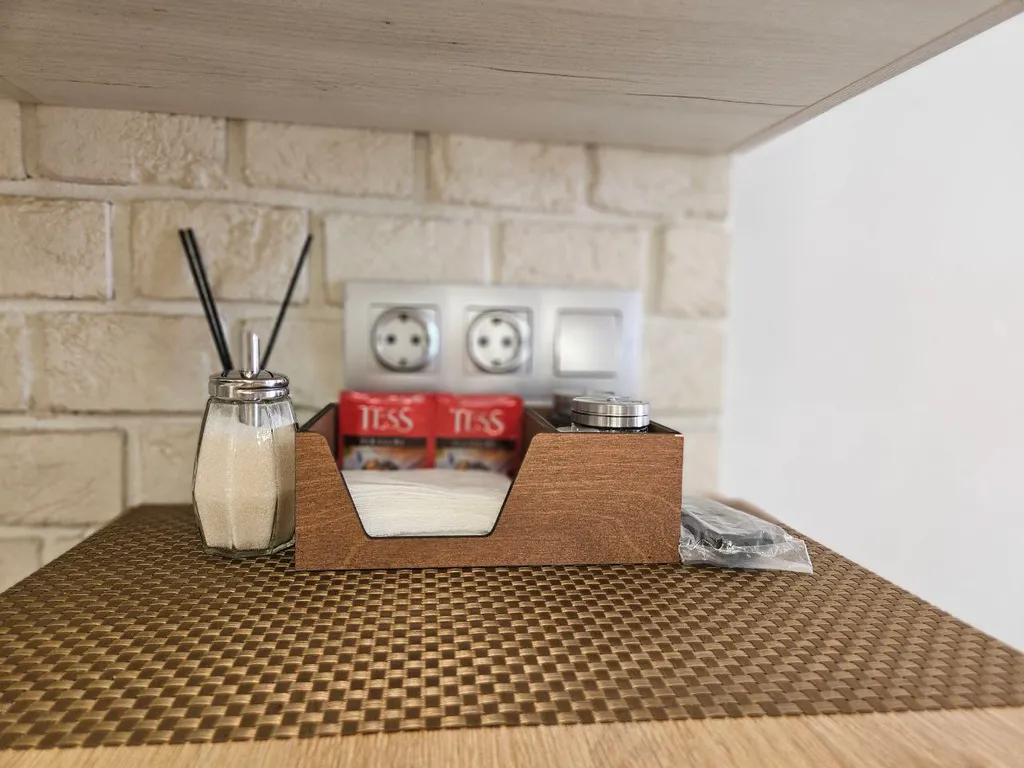 Стильная студия с панорамным окном на Борисовке White Lodging