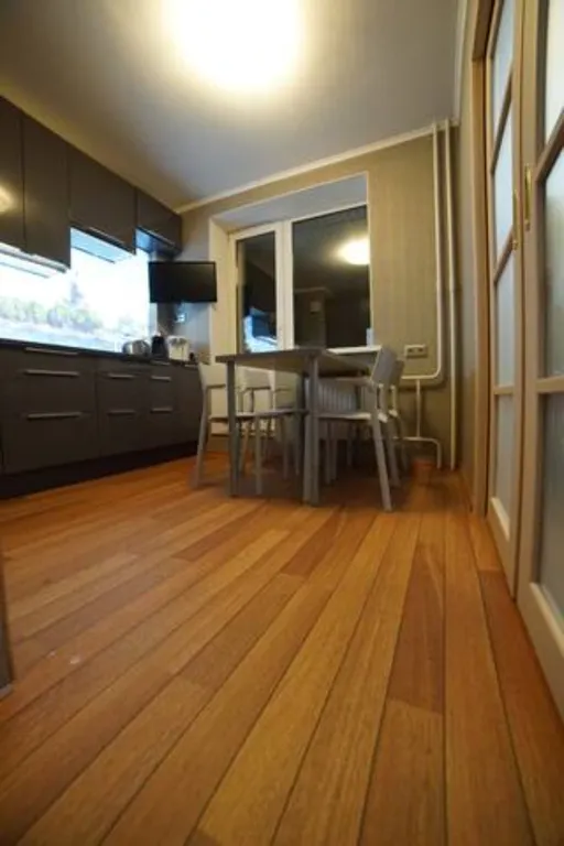 Квартира комфорт, бизнес класса возле метро Парнас