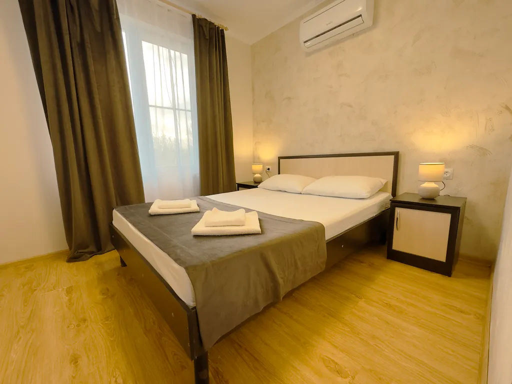 4-комнатная Квартира