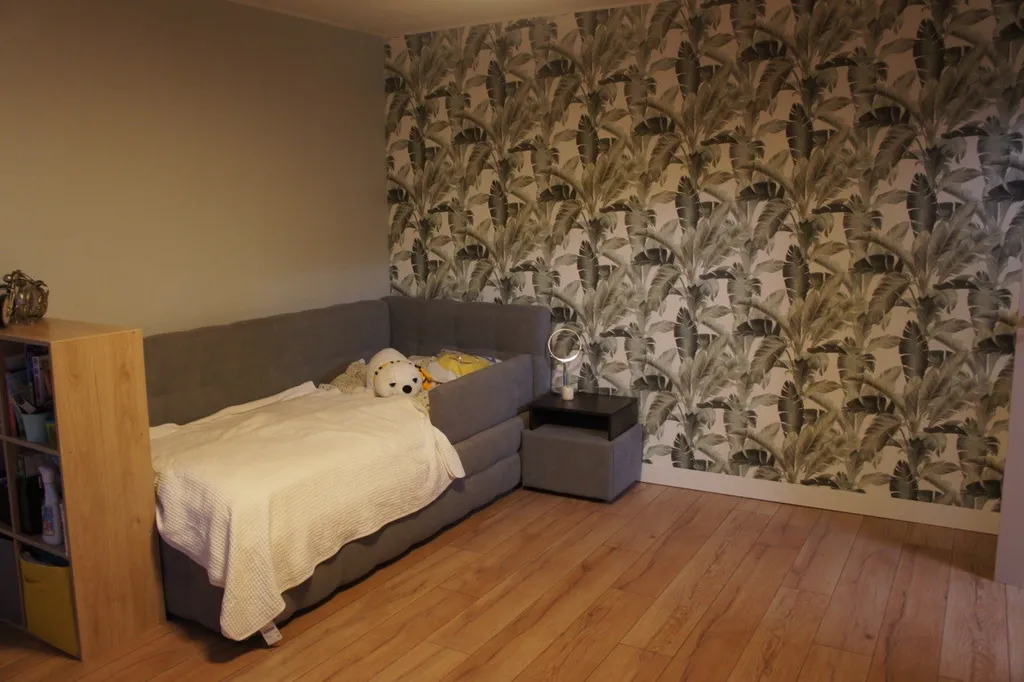 Gray Room Apartment