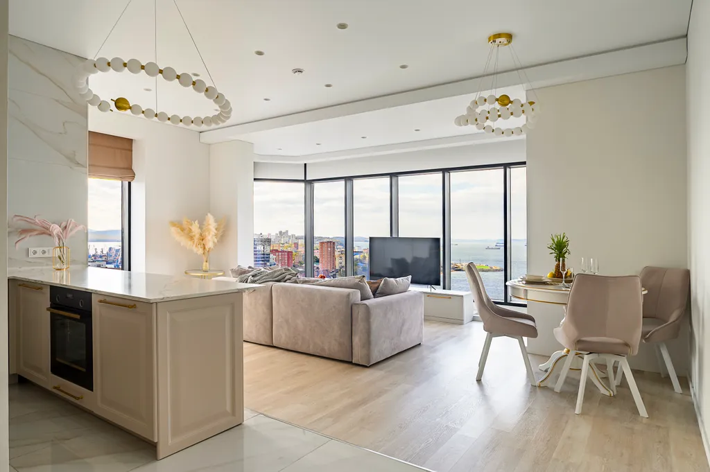 Двухкомнатная квартира в первом небоскрёбе Владивостока!