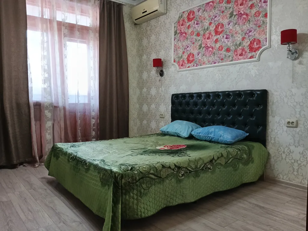 Квартира 2-к кв. 4-кровати Хороший район — аренда посуточно в Таганрог