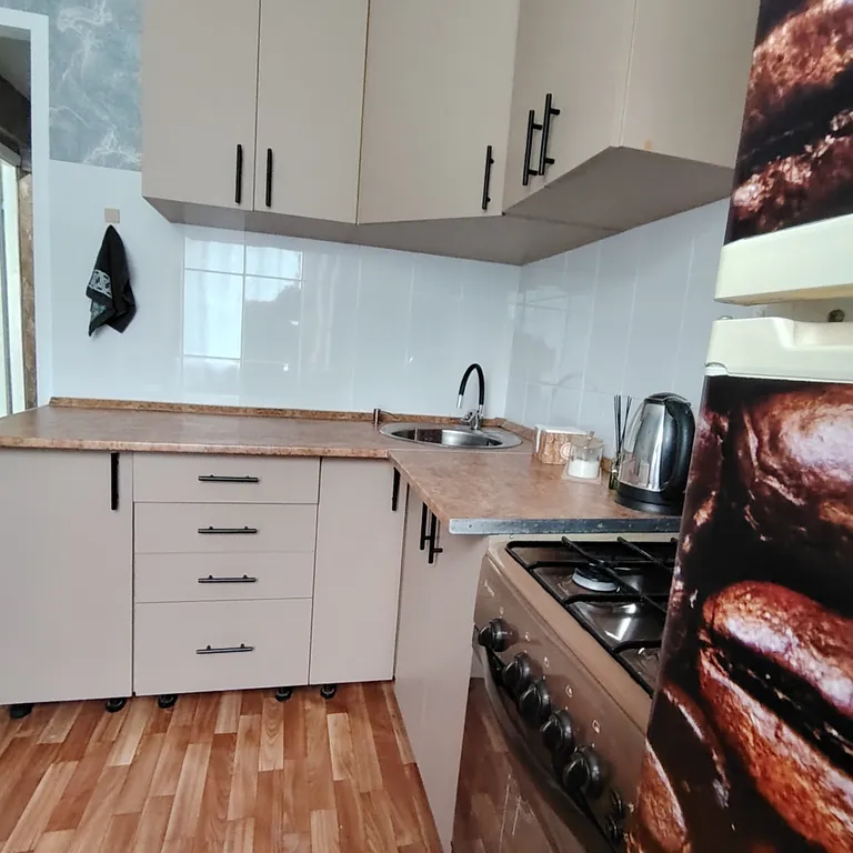 Квартира Квартира в сердце Нефтяников — Омск