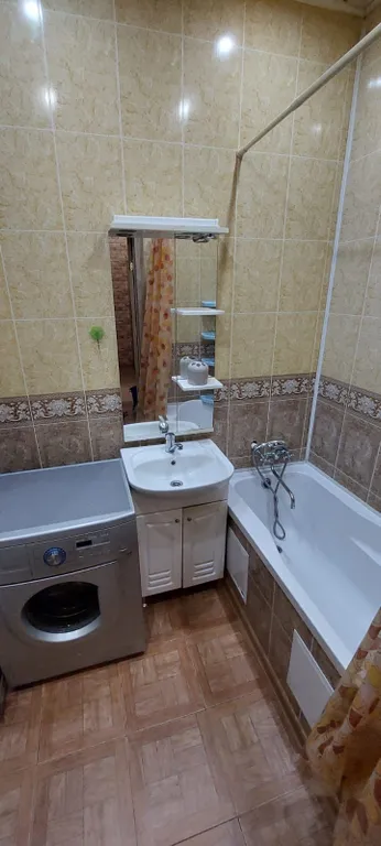 Однокомнатная квартира возле ТРЦ Аура