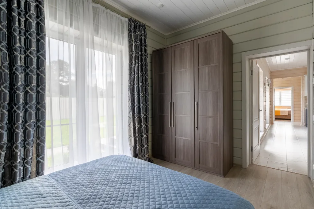 Уютный новый коттедж у озера