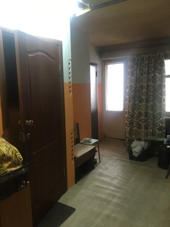 Гостинка в доме коммунального типа