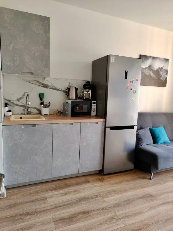 Квартира с видом на бассейн и горы