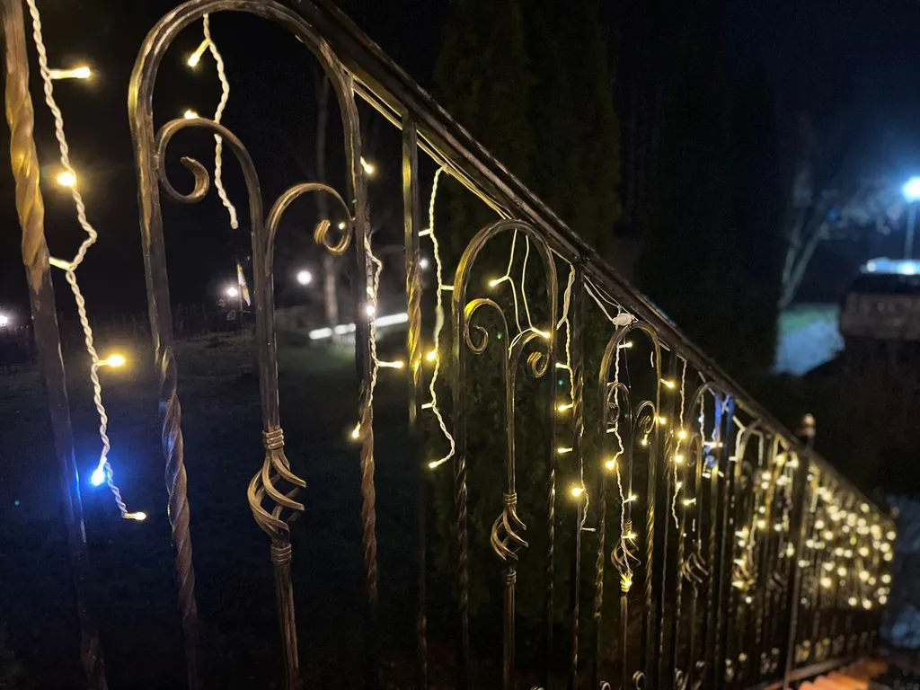 Коттедж на берегу Невы с lounge в гараже