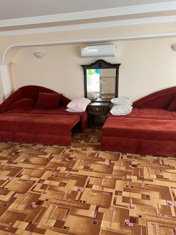 Коттедж Уютный элленг с двориком Счастье на набережной Чёрного моря для двоих — аренда посуточно в Адлер