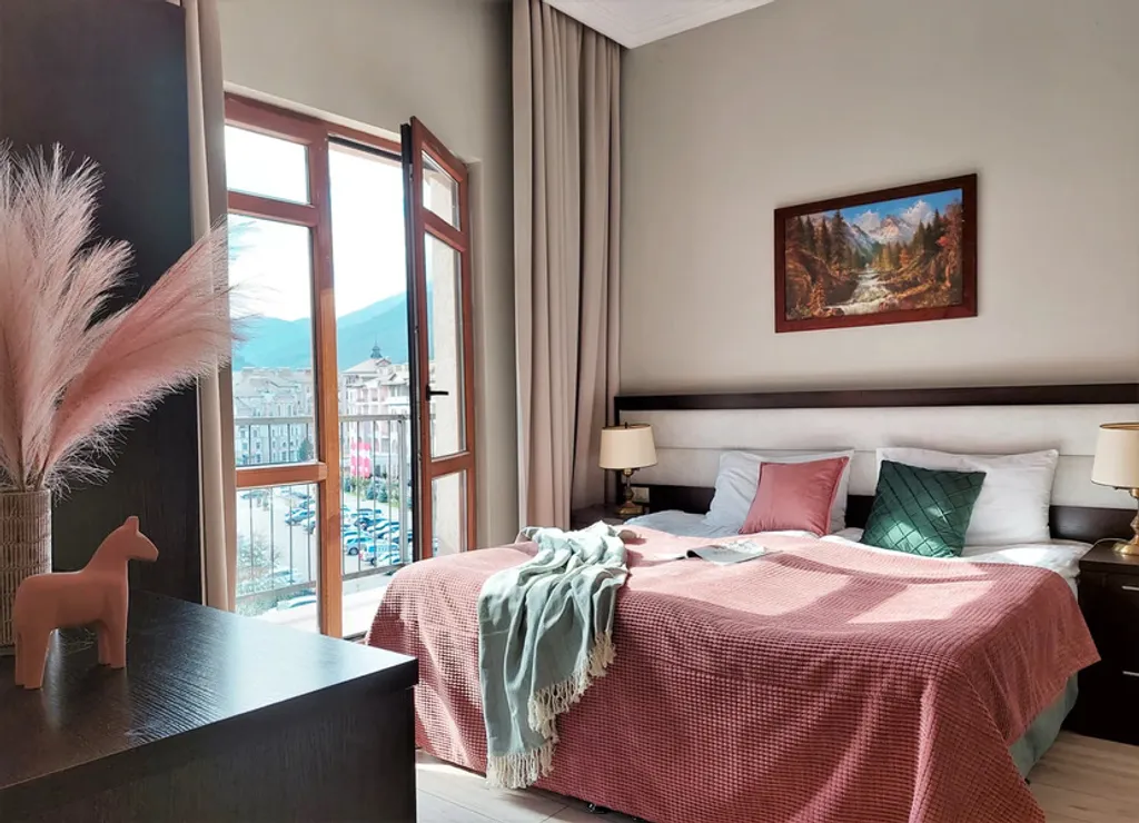 Уютное гнездышко с видом на главную ёлку Красной Поляны