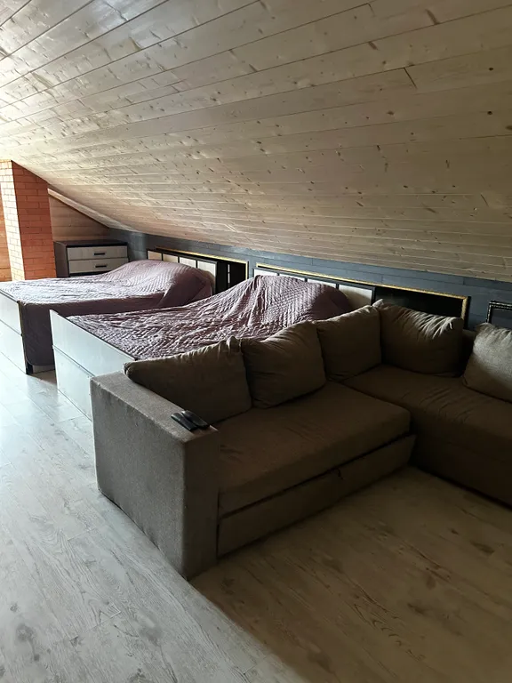 Коттедж с бассейном