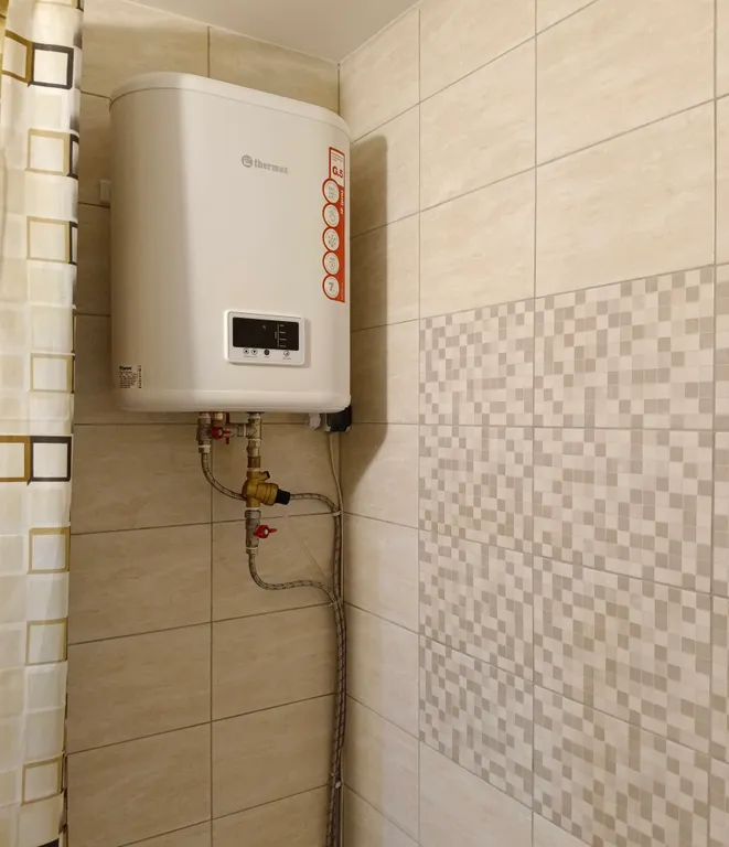 Кардиоцентр через дорогу