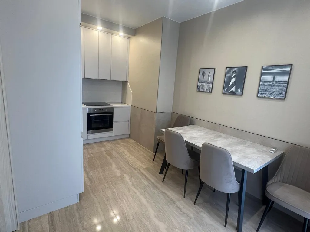 Двухкомнатная квартира с видом на море