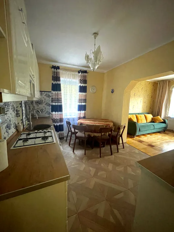 Квартира 4-комнатная Квартира — Светлогорск