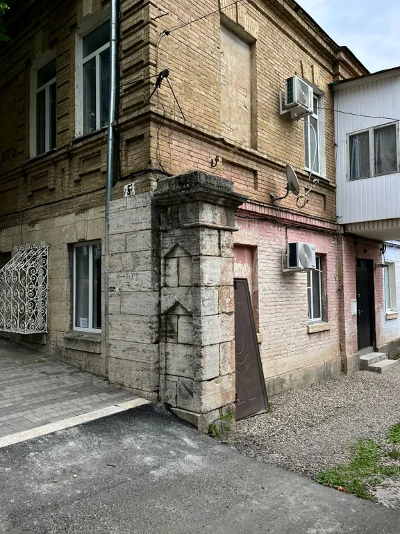 Уютная квартира в историческом парке цветник — аренда посуточно в Пятигорск