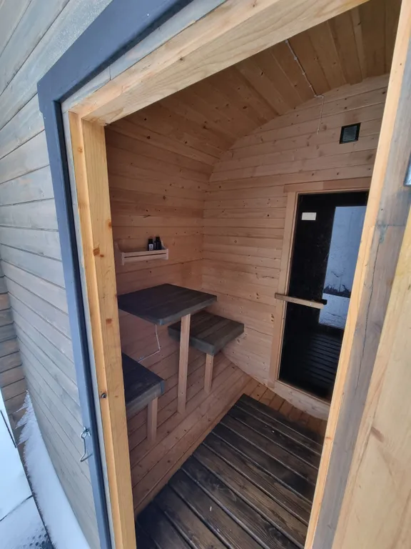 Дом с купелью и Беней