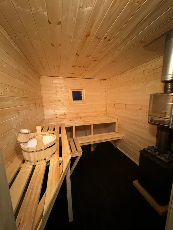 Дом с террасой и видом на закат