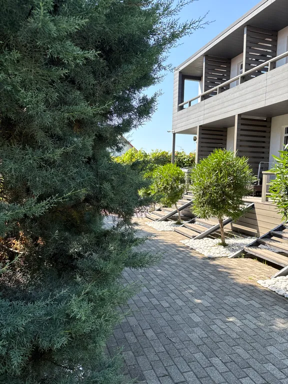 Квартира Квартира Делюкс, собственная терраса/балкон, полная комплектация — Сириус