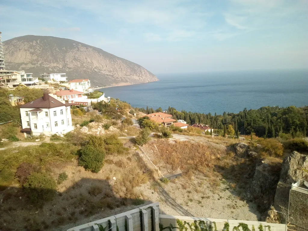 Квартира с шикарным видом на море и гору Медведь