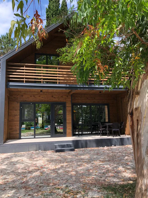 Дом на берегу моря