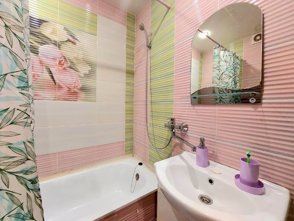 2-х комнатная квартира в тихом районе ЖК 8 Квартал