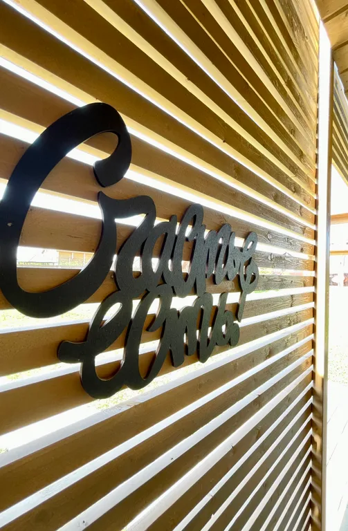 Уютный Cube House с видом на Волгу