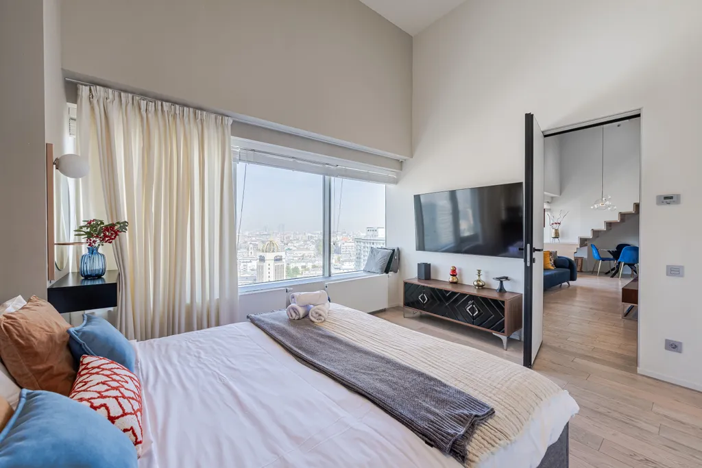 Двухуровневые апартаменты Смарт Хост с проектором и PS4