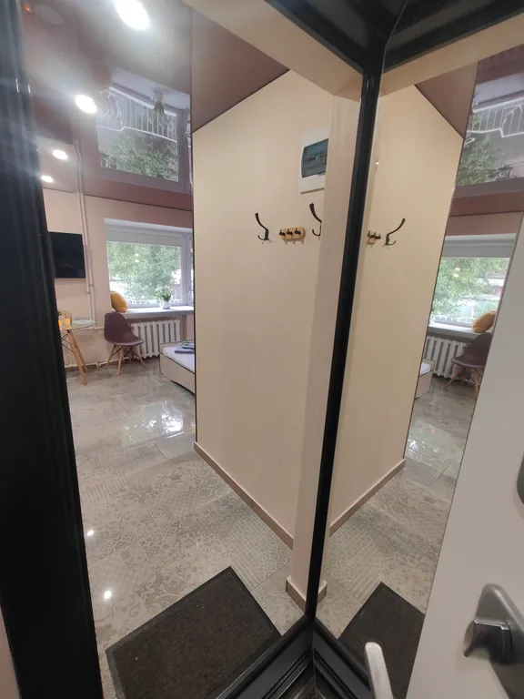 Квартира Отличная Студия напротив СибАДИ в центре Нефтяников — Омск