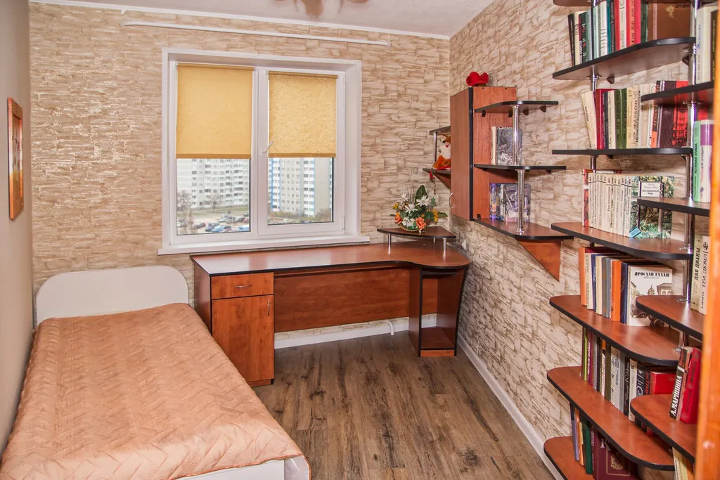 4-комнатная Квартира