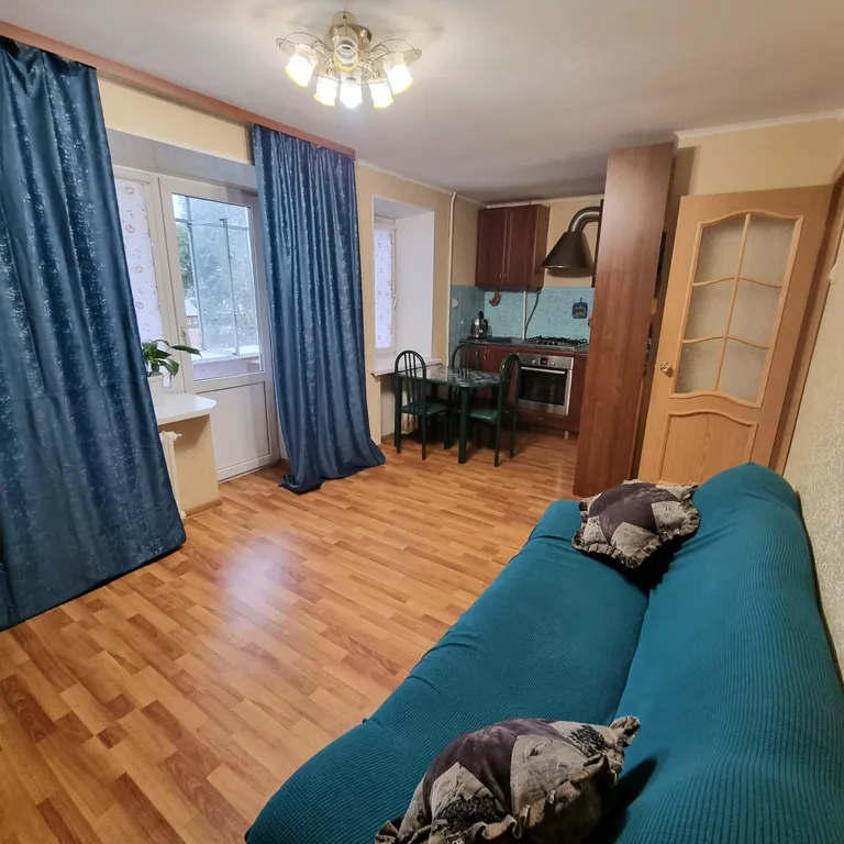 Уютная квартира в центре города — аренда посуточно в Осташков (Селигер)