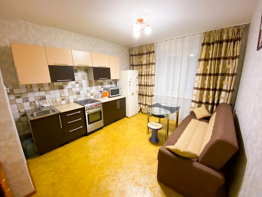 Апартамент двухкомнатный у ТЦ Рио Иваново, эконом