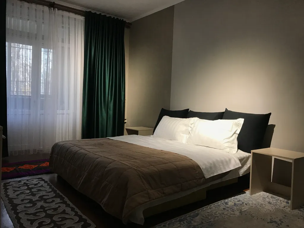 Уютный уголок рядом с ЦУМом и ГУМом