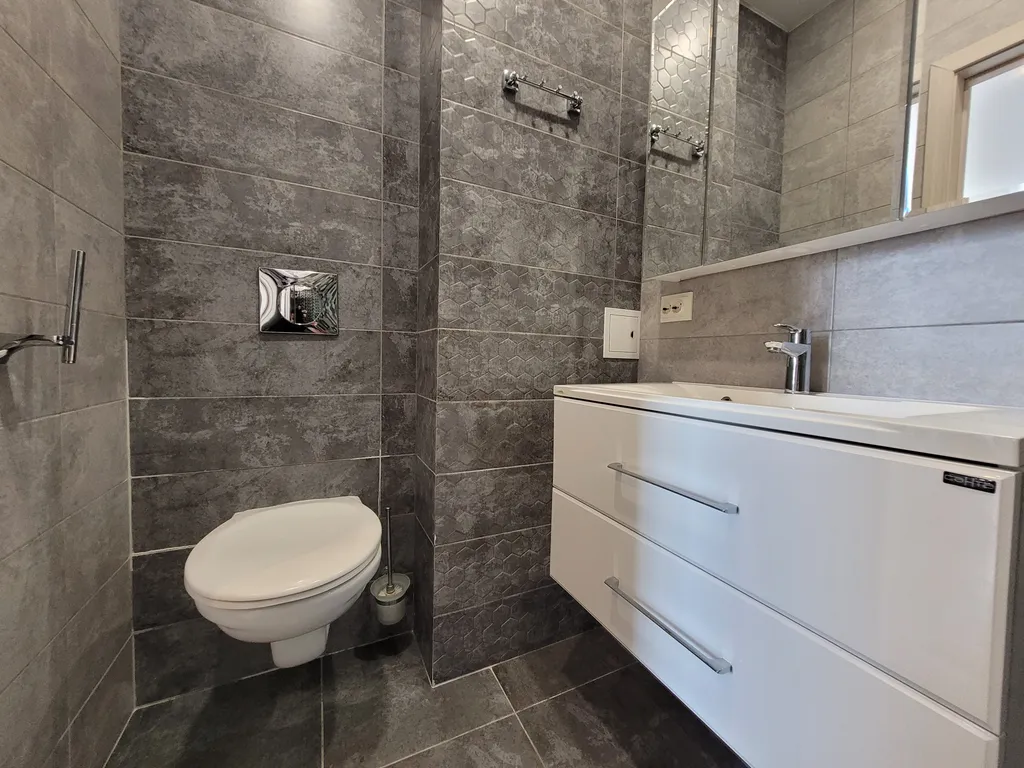 Квартира с панорамными окнами в 5 минутах до моря