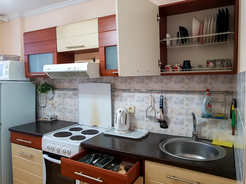 Уютная и солнечная однокомнатная квартира с красивым видом из окна