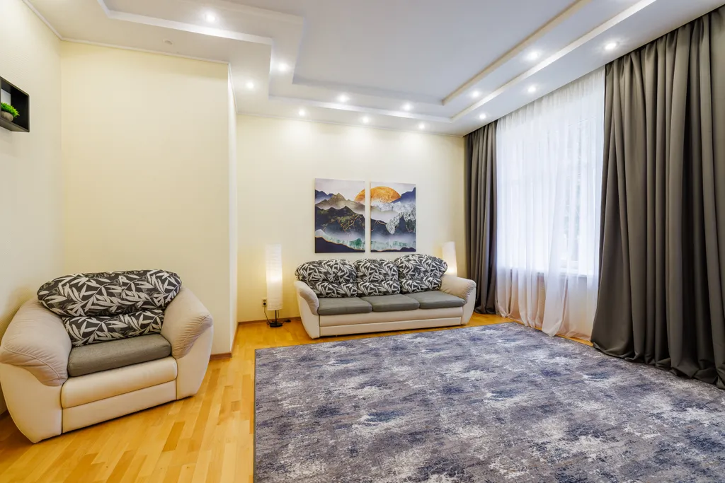 Уникальная квартира с отдельным входом в центре