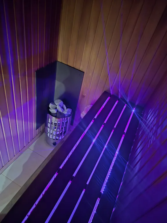 Шикарная квартира с сауной и умным домом в центре Челябинска