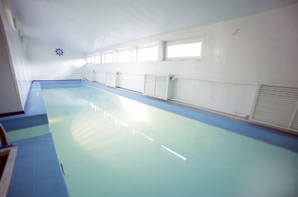 Уютный дом с тёплым бассейном и без подводных камней