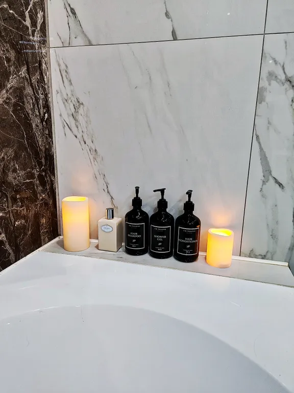 Центр новый дом, большая парковка