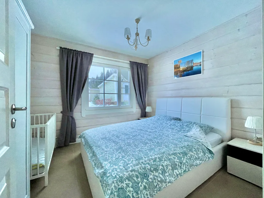 Коттедж сауной и камином