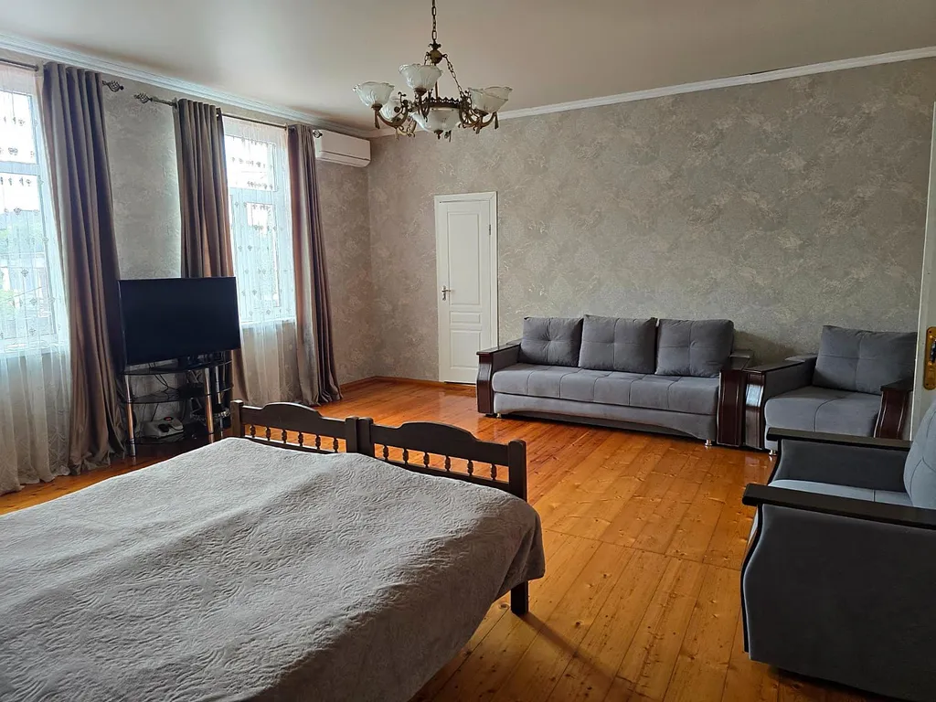 Коттедж Просторный дом под ключ — аренда посуточно в Гагра