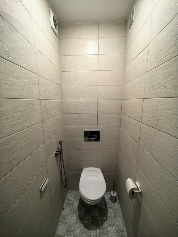 Теплая хорошая квартира