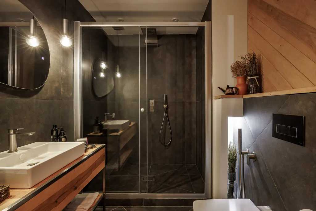 Номер Ольховый рядом с Шереметьево и ИЯМ