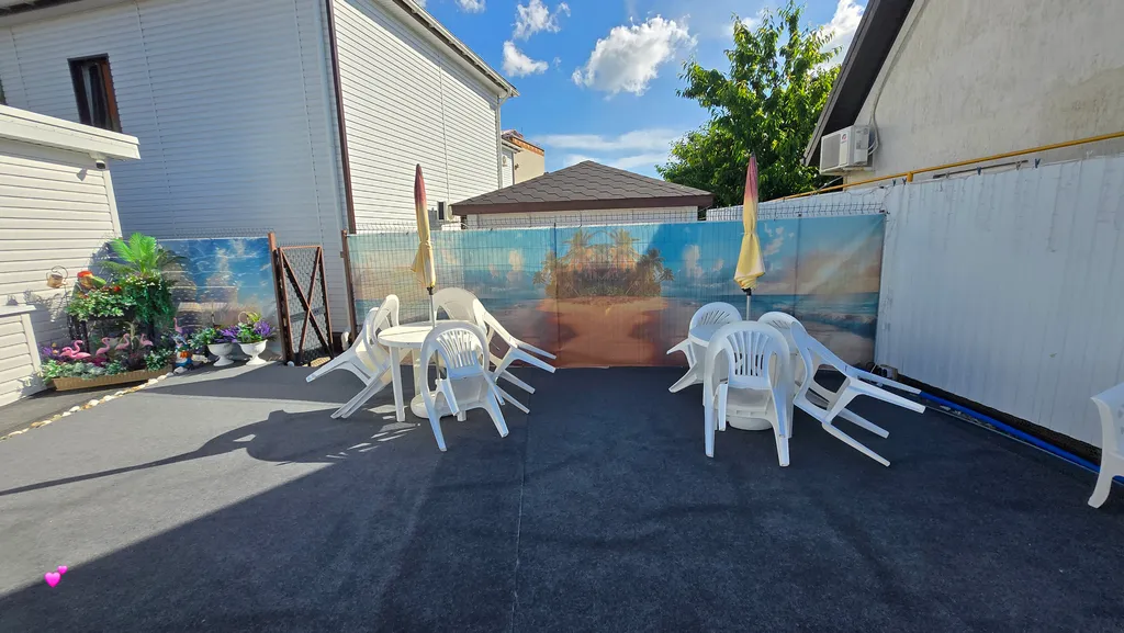 Квартира Квартира Четырехместный номер в центре города,с зоной отдыха и бассейном — Темрюк