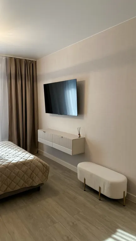 Шикарная, светлая, чистая студия в центре города с видом на Амур