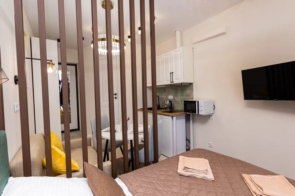 Комфортная и стильная студия рядом с метро