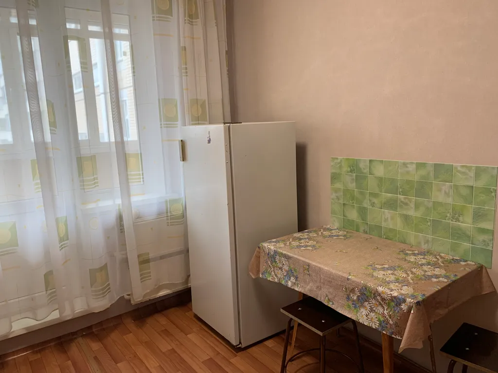 Квартира Квартира недалёко от онкодиспансера с видом во двор — Красноярск